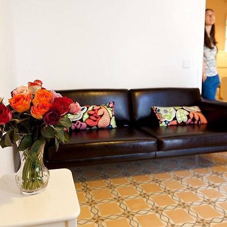 Piso En Poblesec Apartment บาร์เซโลนา ภายนอก รูปภาพ