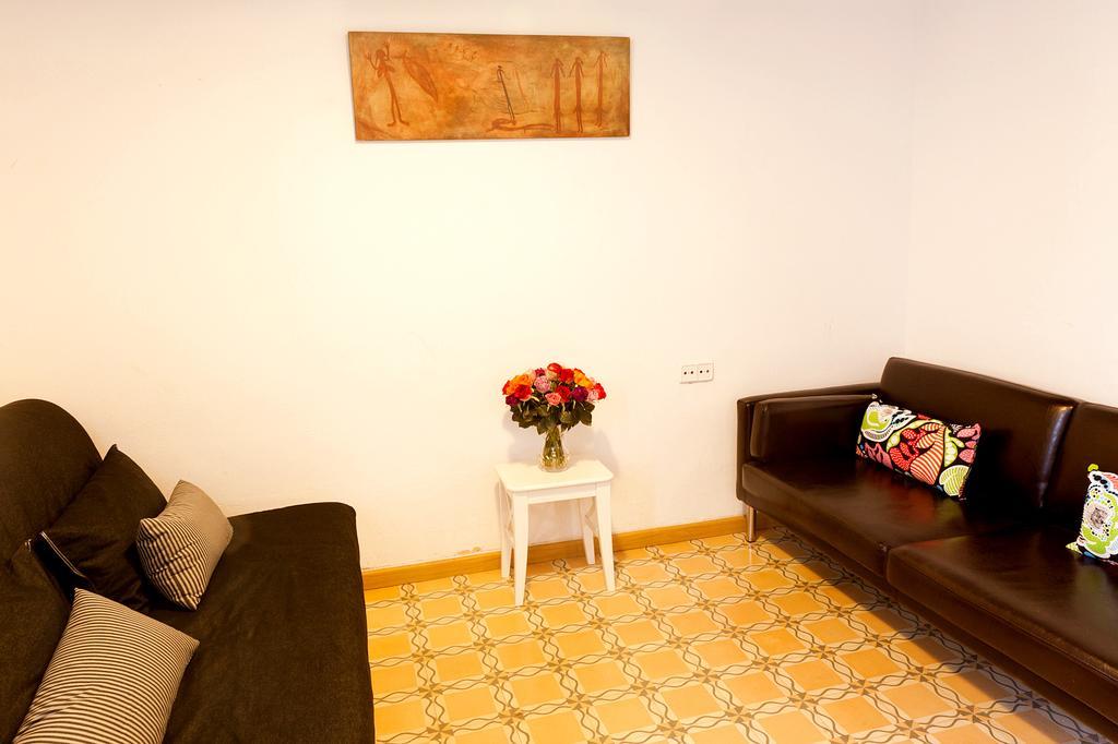 Piso En Poblesec Apartment บาร์เซโลนา ภายนอก รูปภาพ