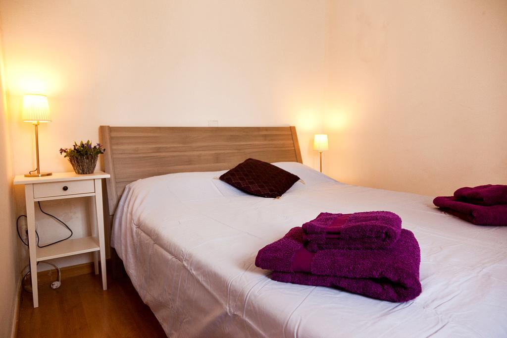 Piso En Poblesec Apartment บาร์เซโลนา ภายนอก รูปภาพ